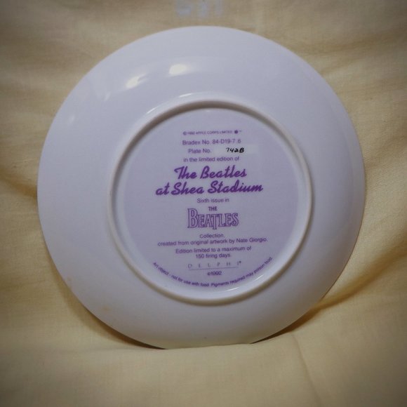 The BEATLES *** The BEATLES at Shea Stadium *** Collectors Plate No. 742B - Picture 2 of 3
